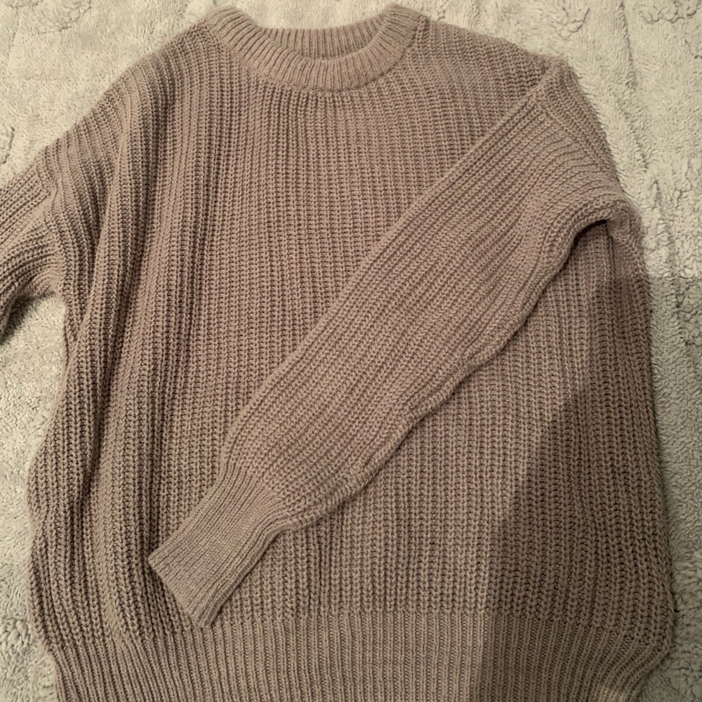grey cropped urban outfitters sweater